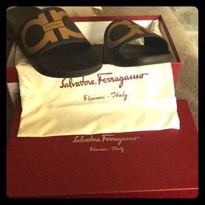 Ferragamo Slides